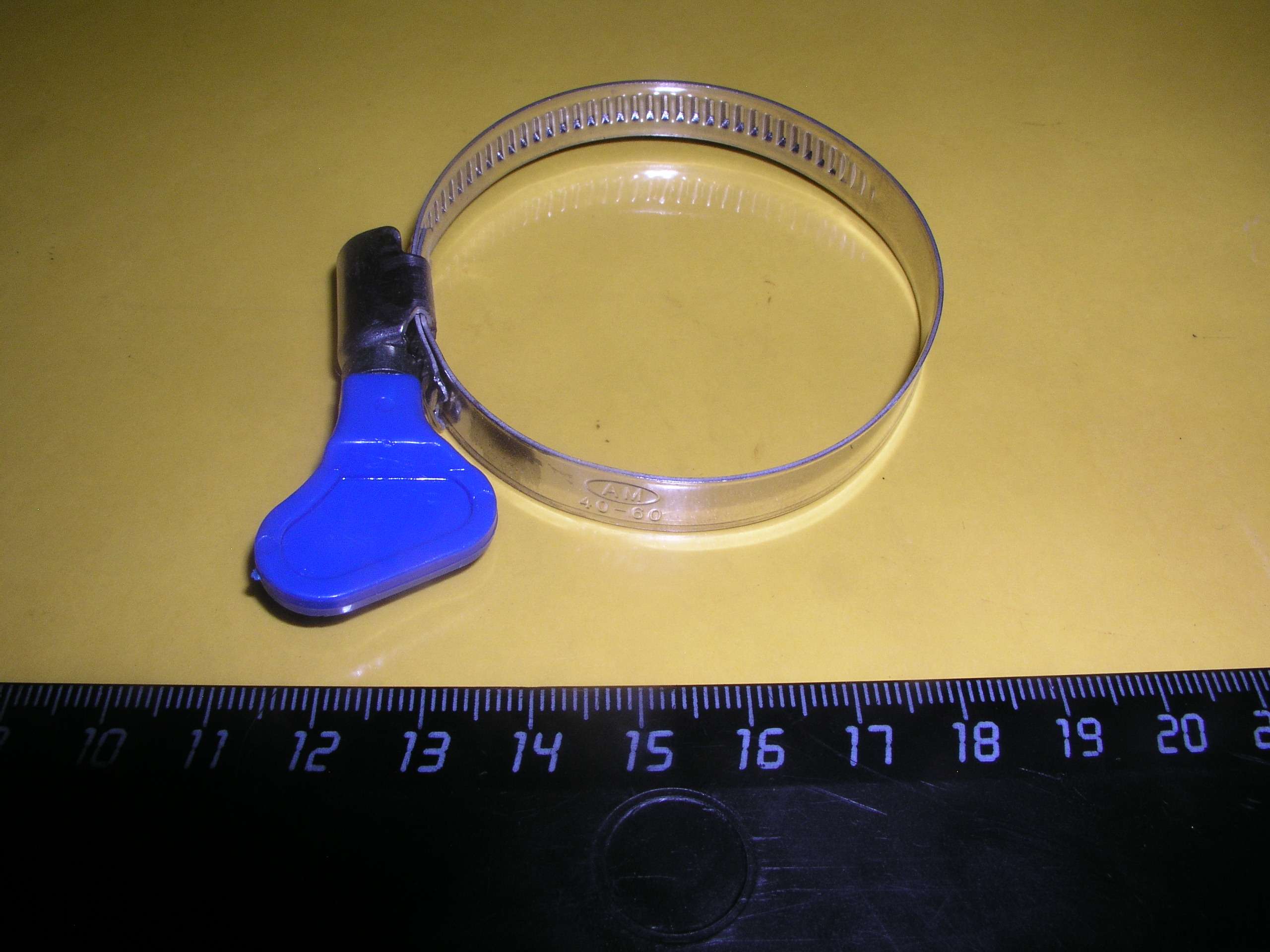 Хомут форма ключа 40-60 мм ширина 9 мм